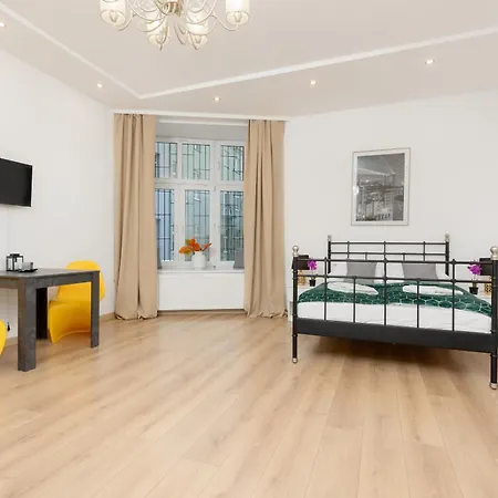 Apartment Cozy Studio Piotrkowska By Renters Lodz
