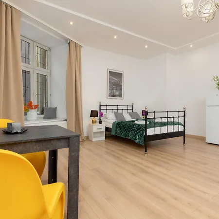 Cozy Studio Piotrkowska By Renters Apartment